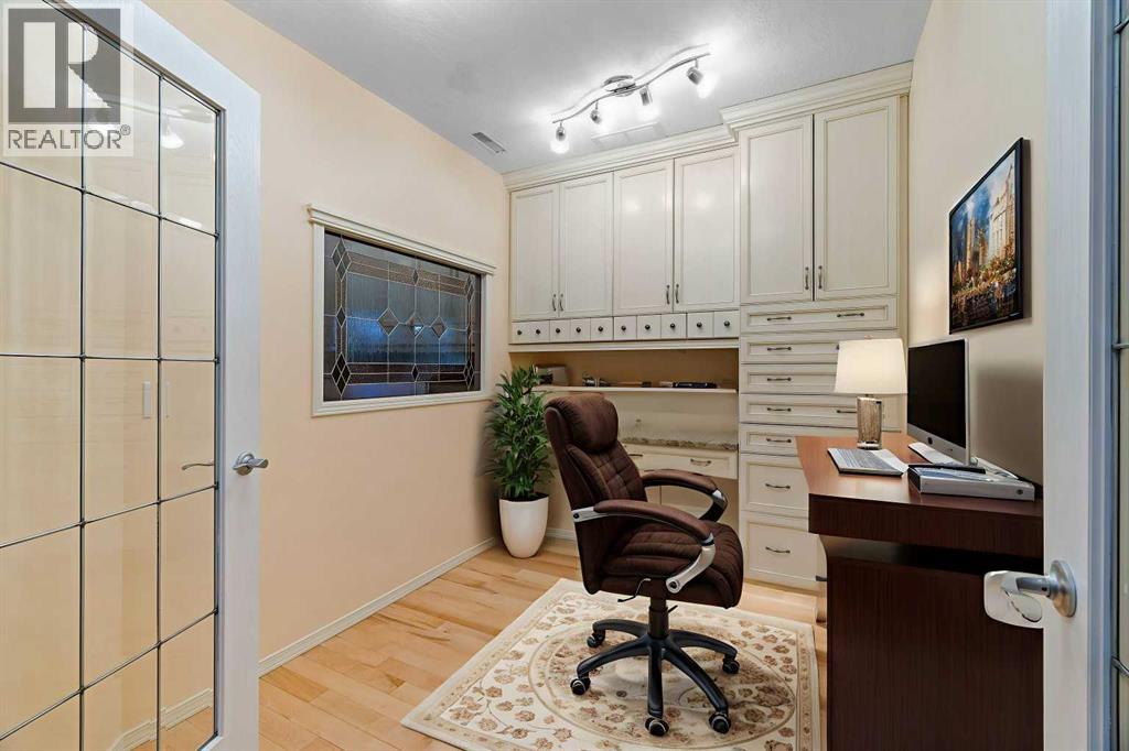 Single Family House for Sale in  Valley Ridge Drive NW Valley Ridge Calgary 