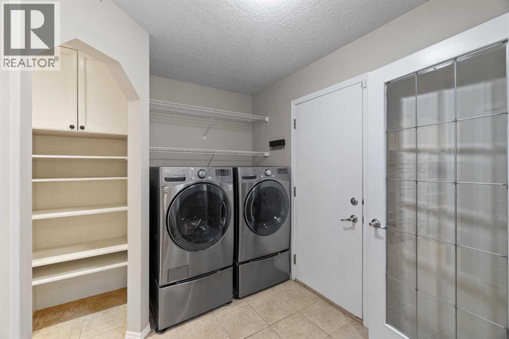 Single Family House for Sale in  Valley Ridge Drive NW Valley Ridge Calgary 
