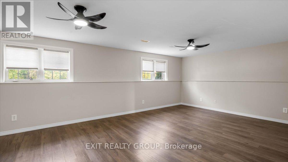 Photo 24 of 323 Mapleview Road, Quinte West ON