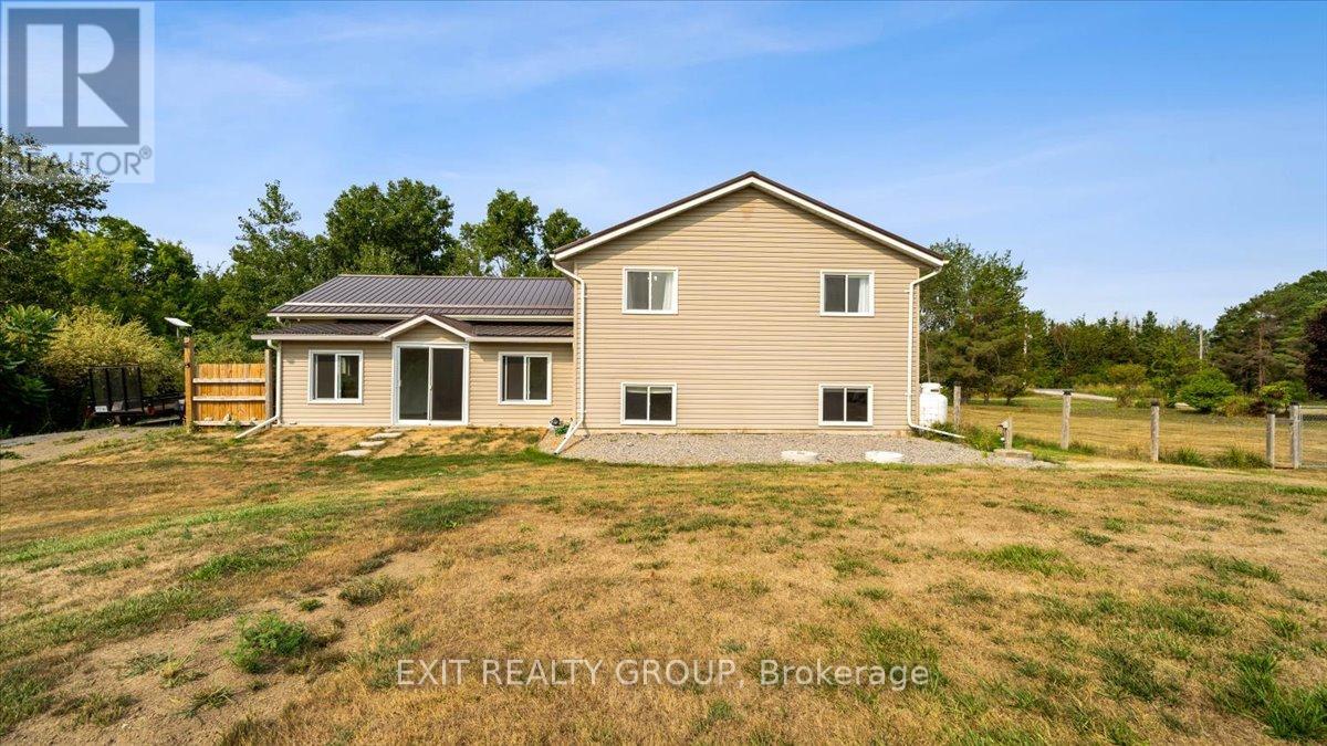 Photo 31 of 323 Mapleview Road, Quinte West ON