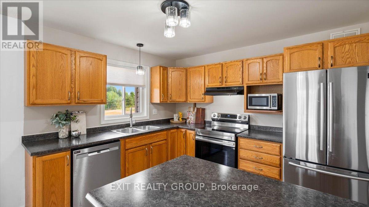 Photo 5 of 323 Mapleview Road, Quinte West ON