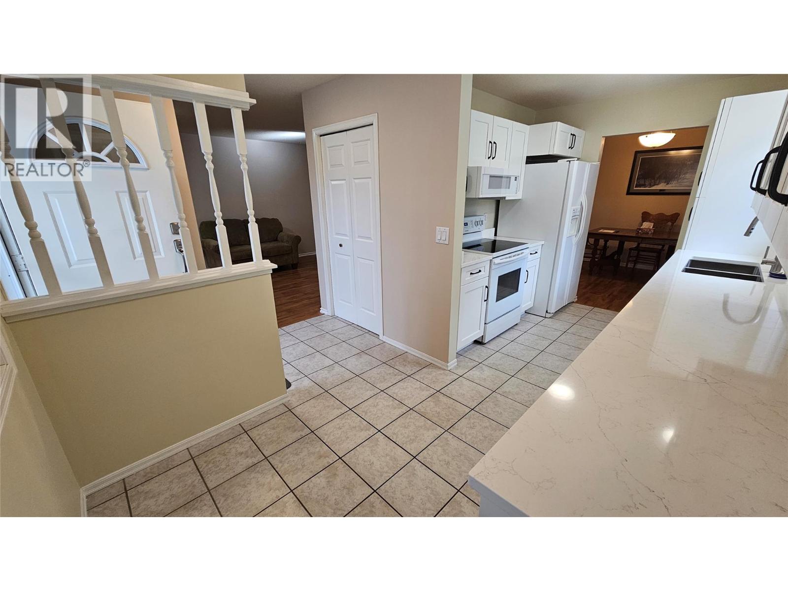  221 Sandpiper Crescent, Penticton