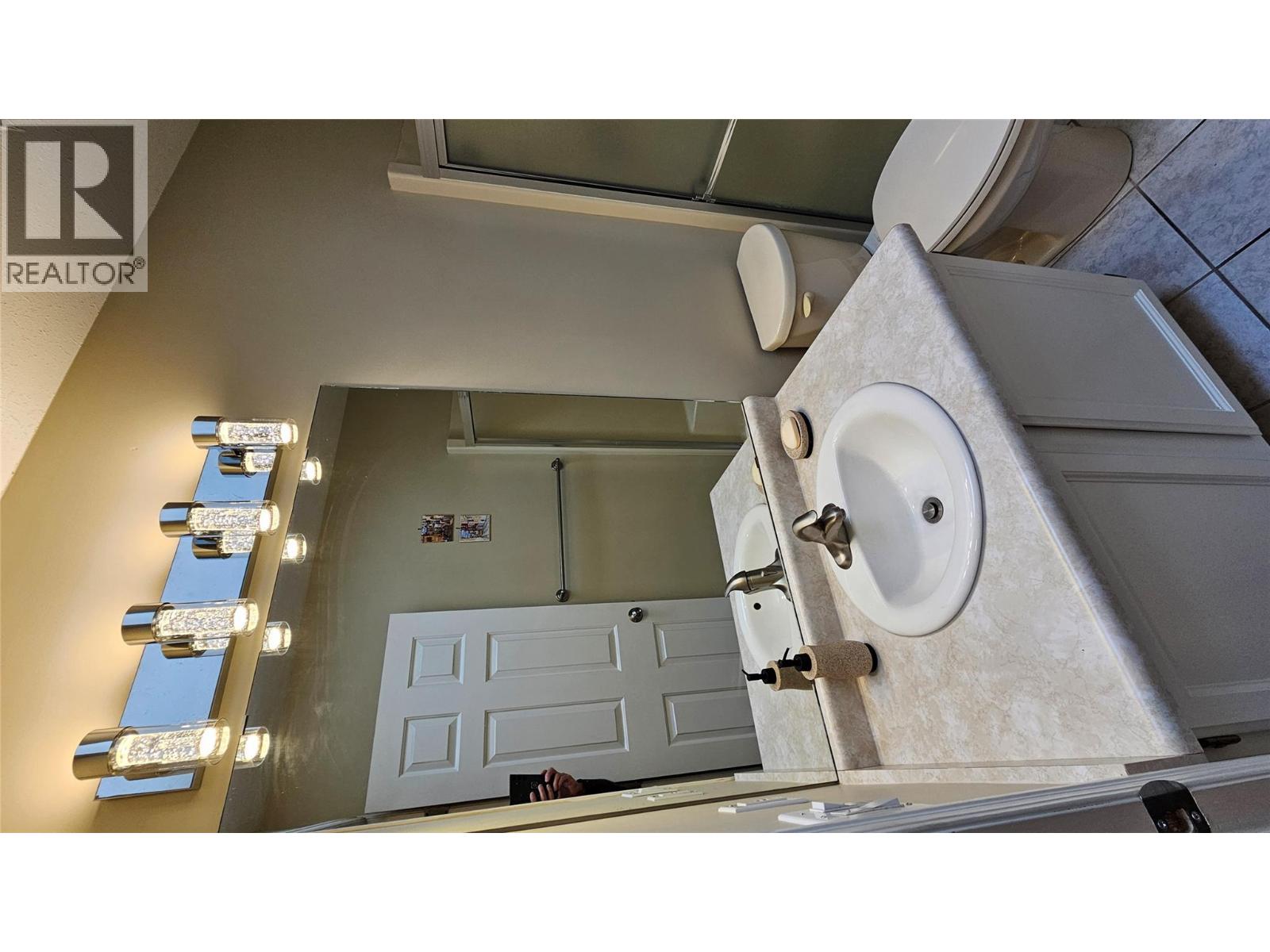  221 Sandpiper Crescent, Penticton