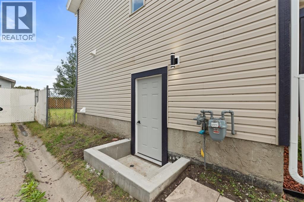 Single Family House for Sale in  Aberdare Way NE Abbeydale Calgary 
