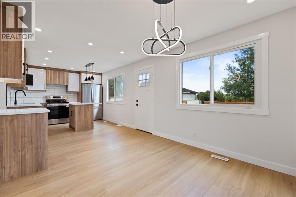 Single Family House for Sale in  Aberdare Way NE Abbeydale Calgary 