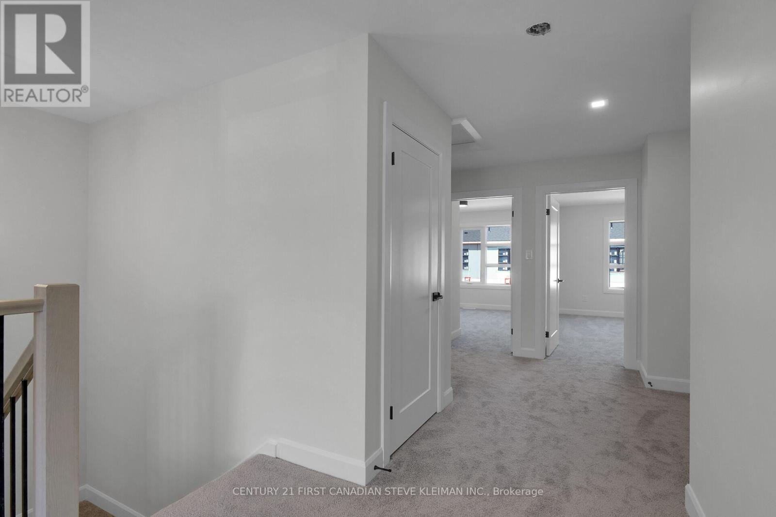 Photo 34 of 67 2700 Buroak Drive, London North ON