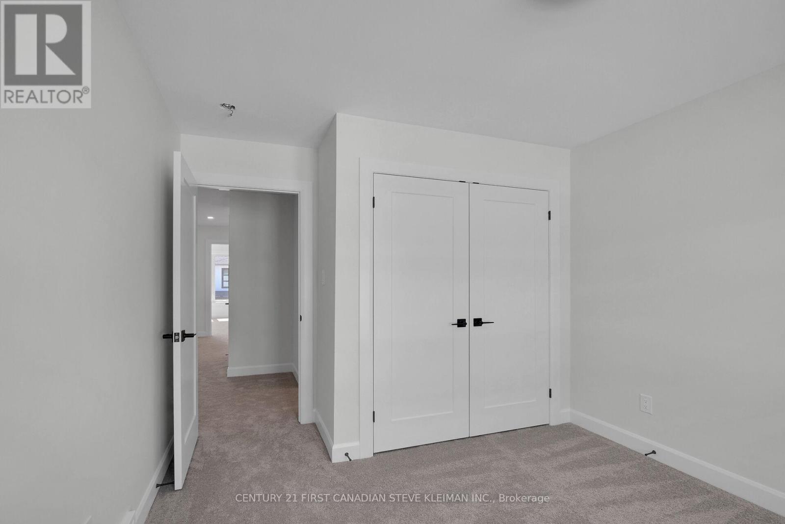 Photo 14 of 67 2700 Buroak Drive, London North ON