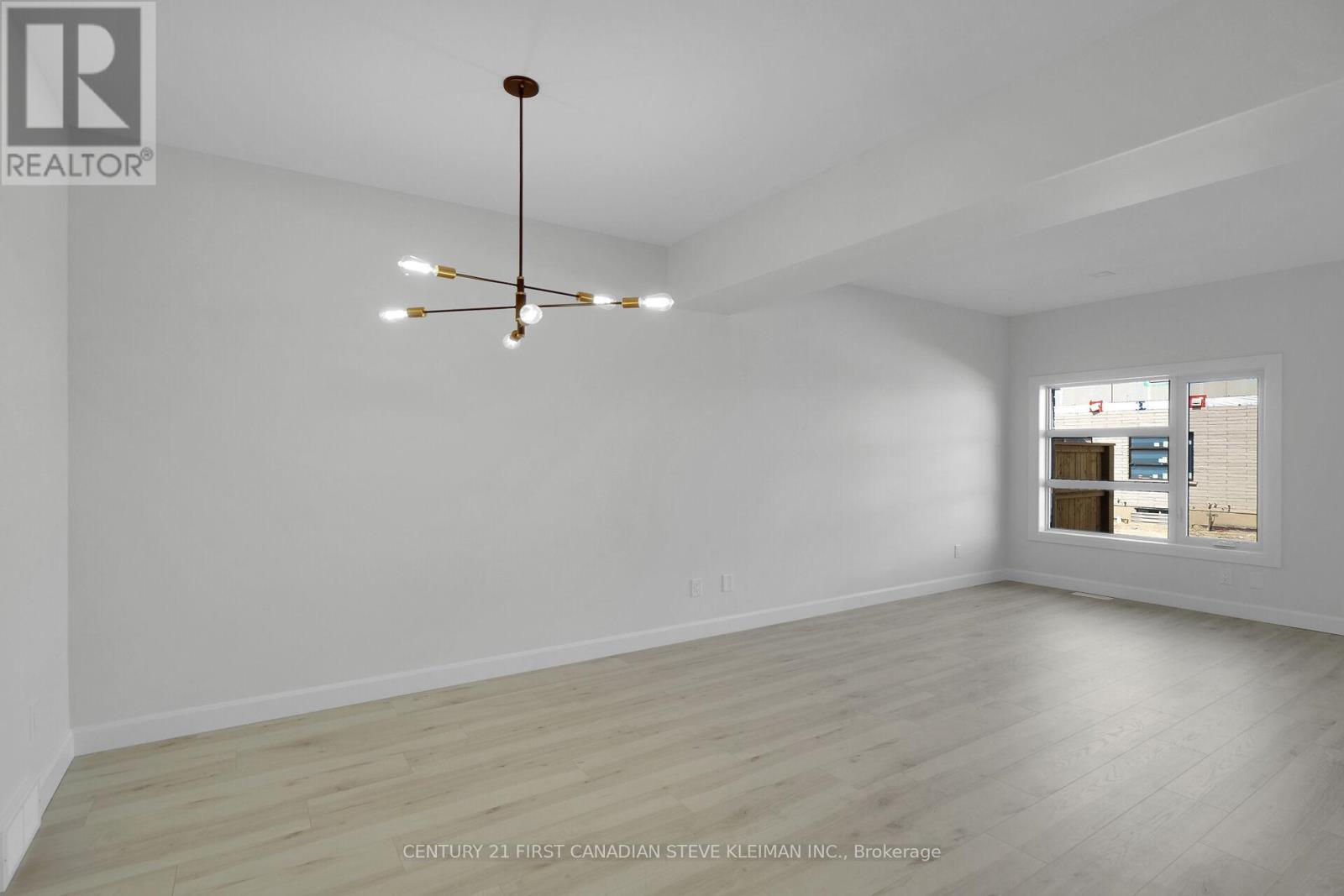 Photo 12 of 67 2700 Buroak Drive, London North ON