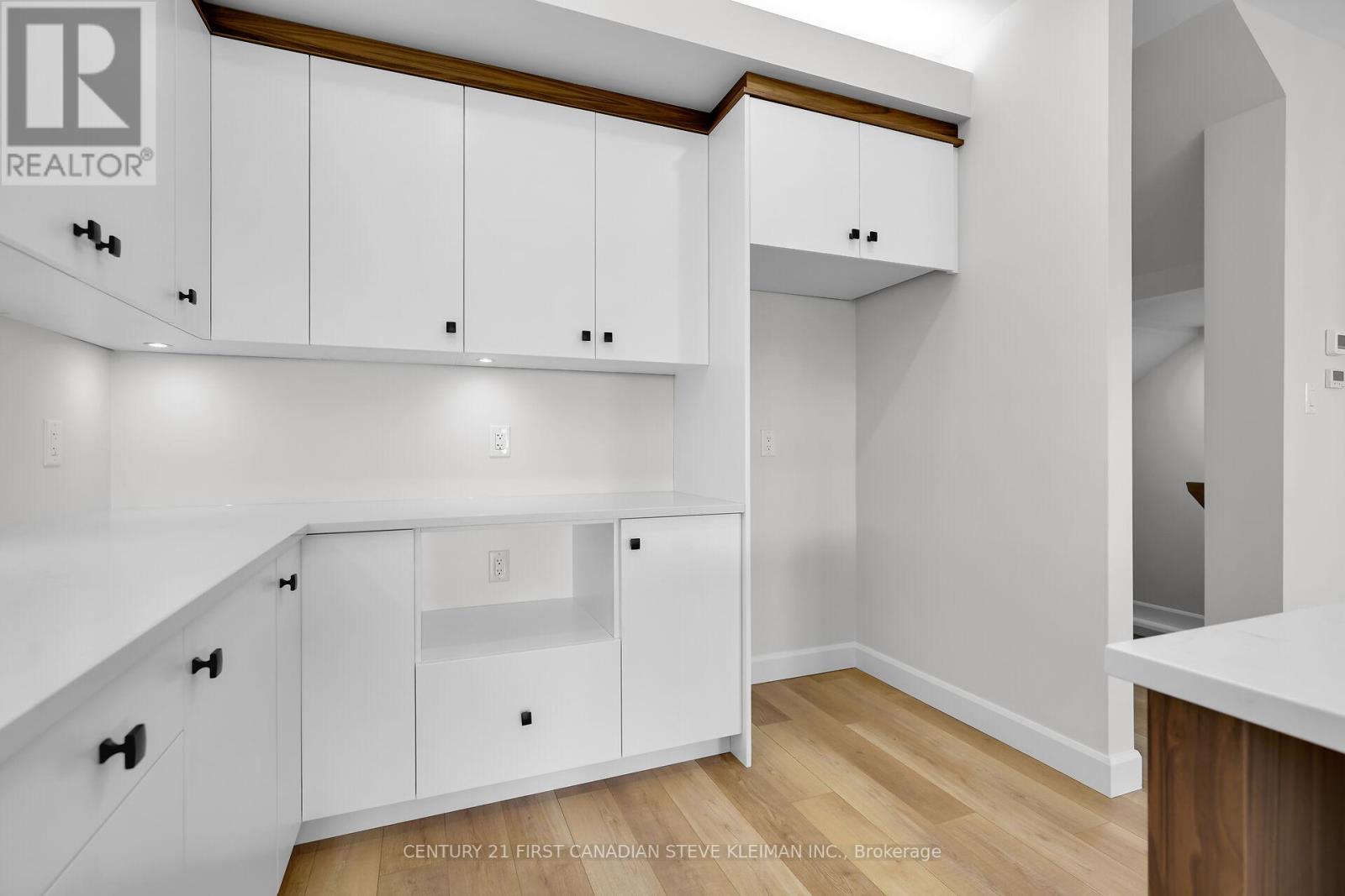Photo 31 of 47 2700 Buroak Drive, London North ON
