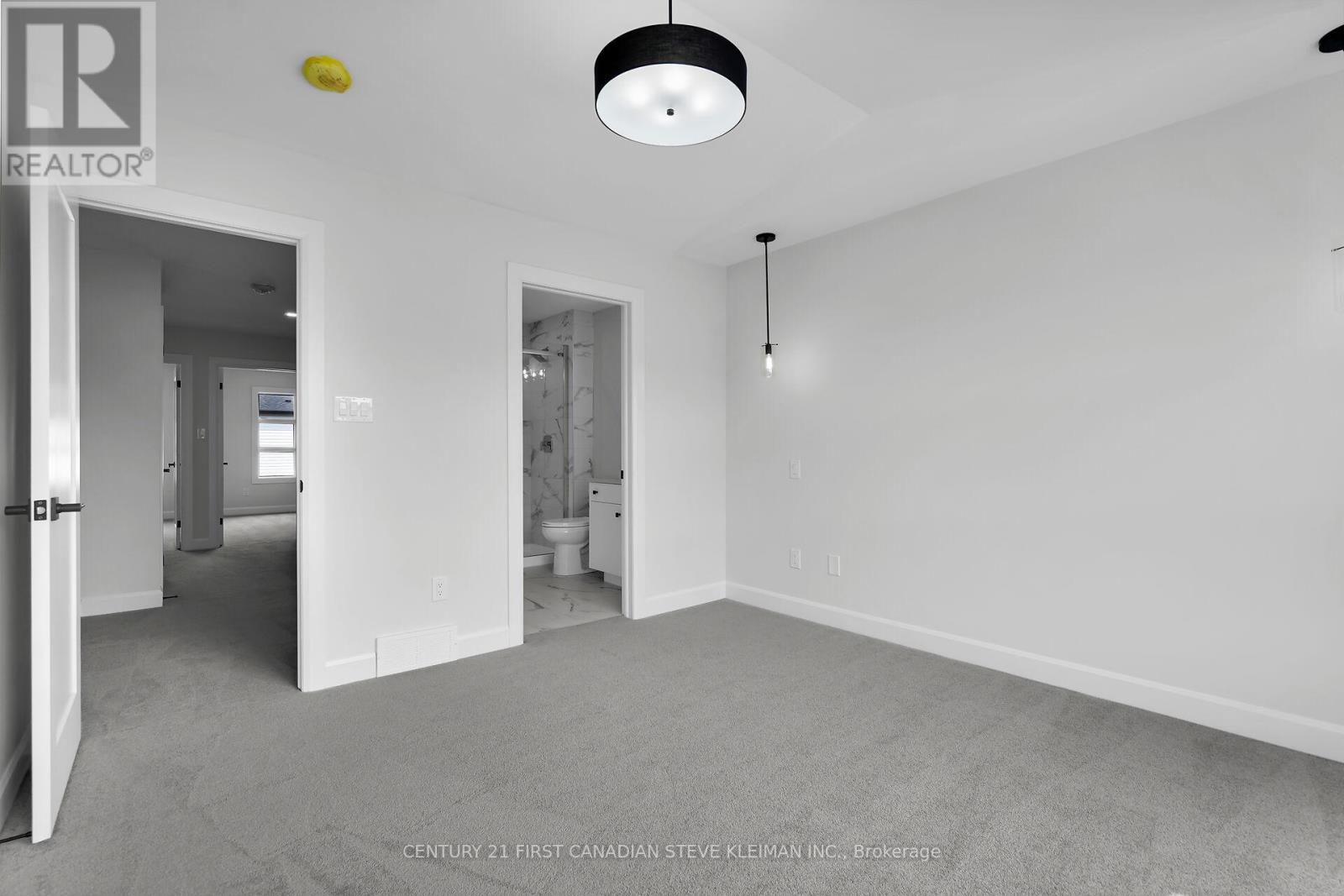 Photo 42 of 47 2700 Buroak Drive, London North ON