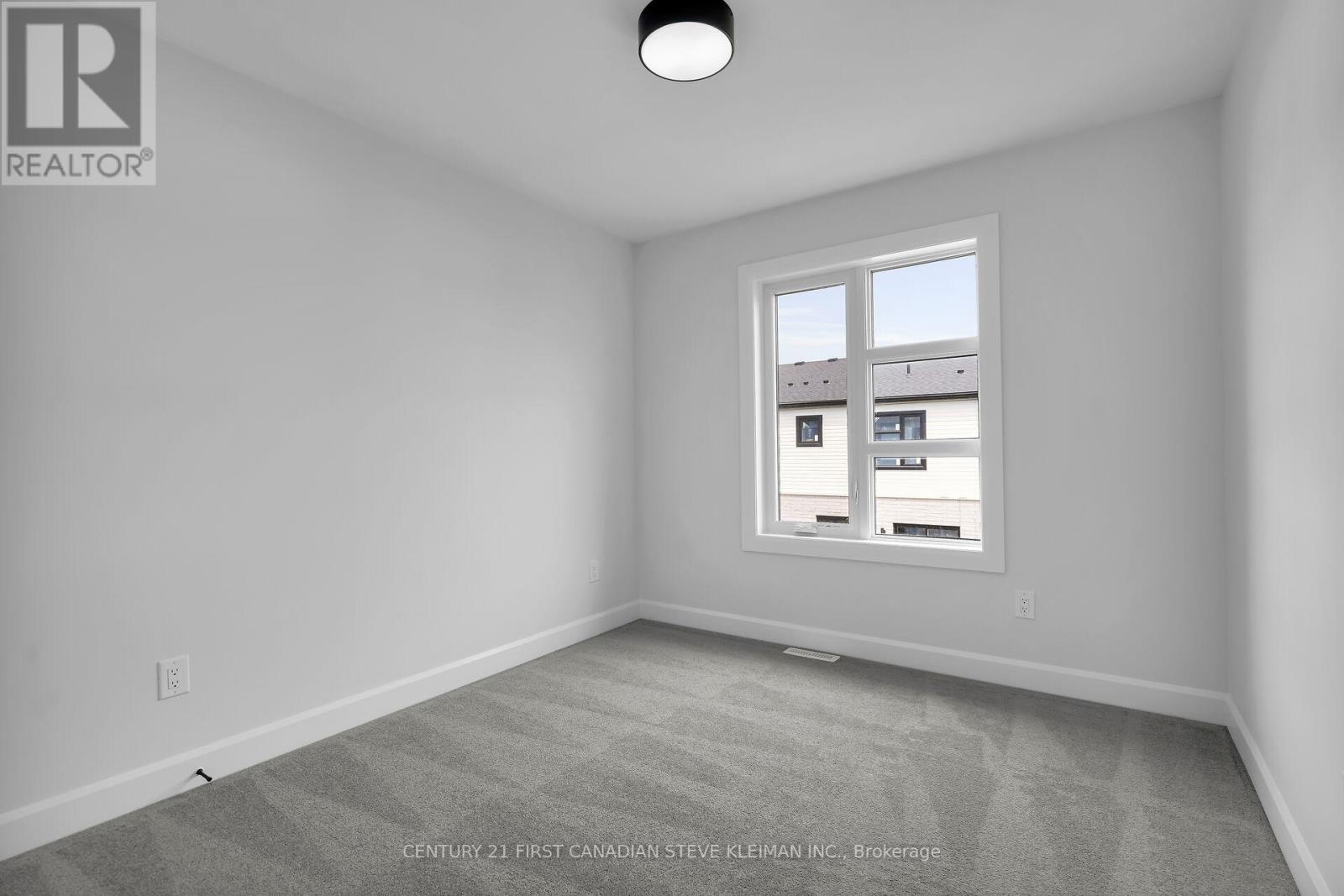Photo 41 of 47 2700 Buroak Drive, London North ON