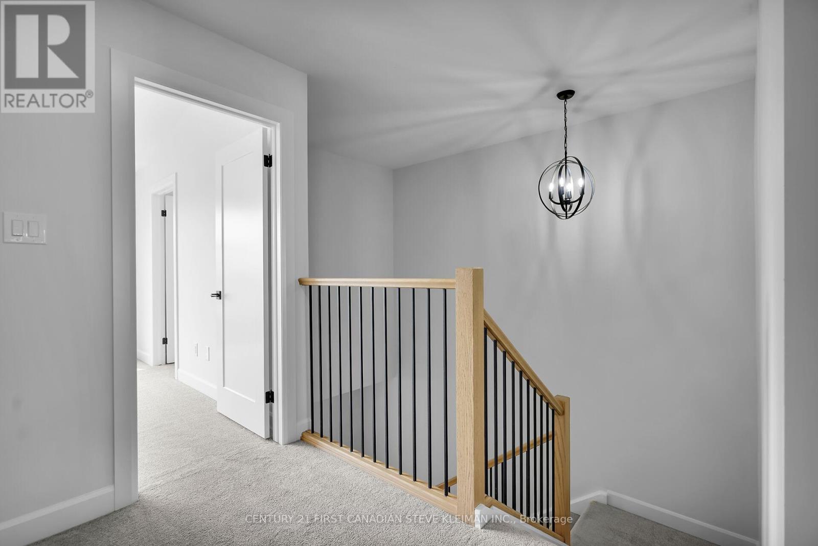 Photo 33 of 47 2700 Buroak Drive, London North ON