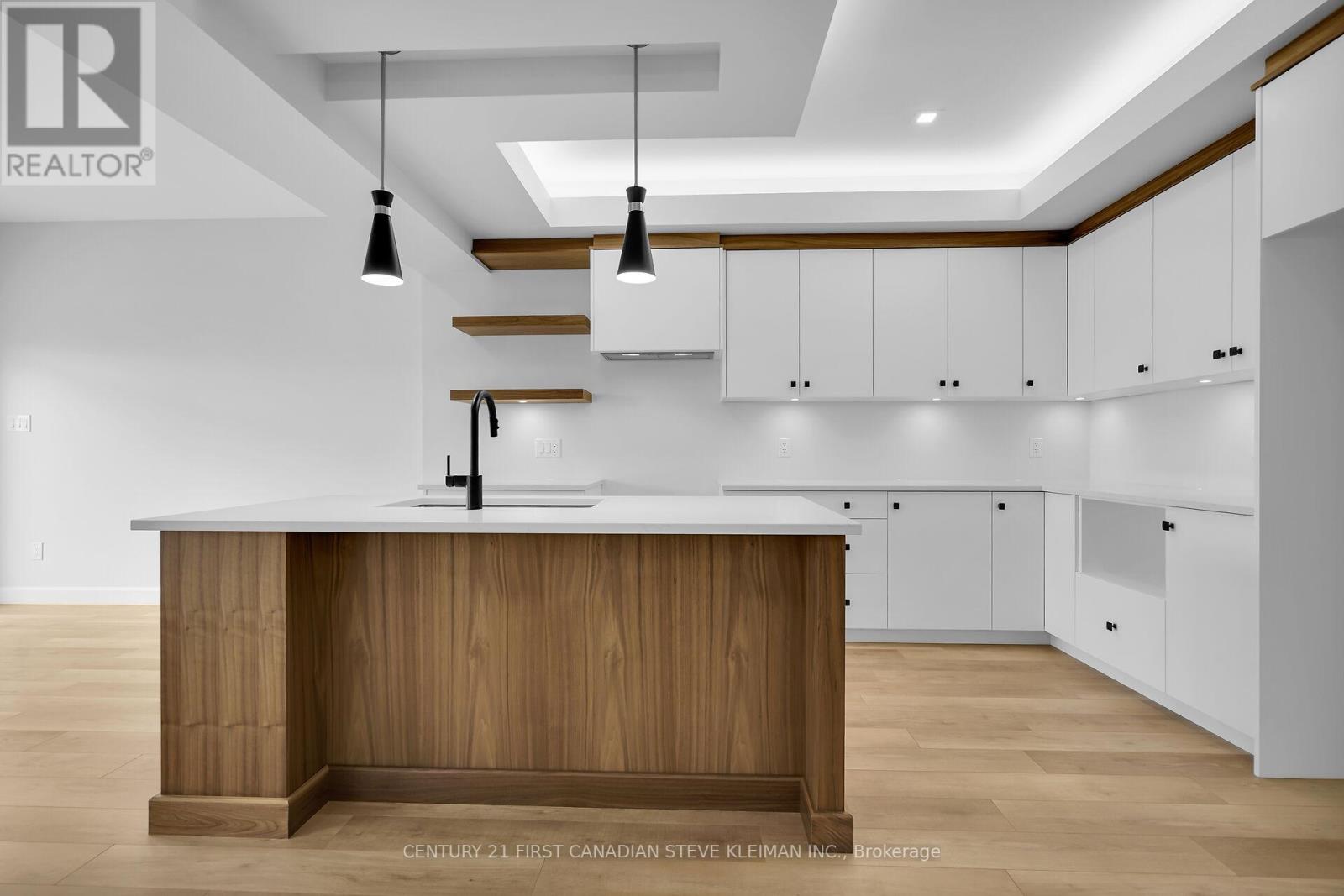 Photo 34 of 47 2700 Buroak Drive, London North ON