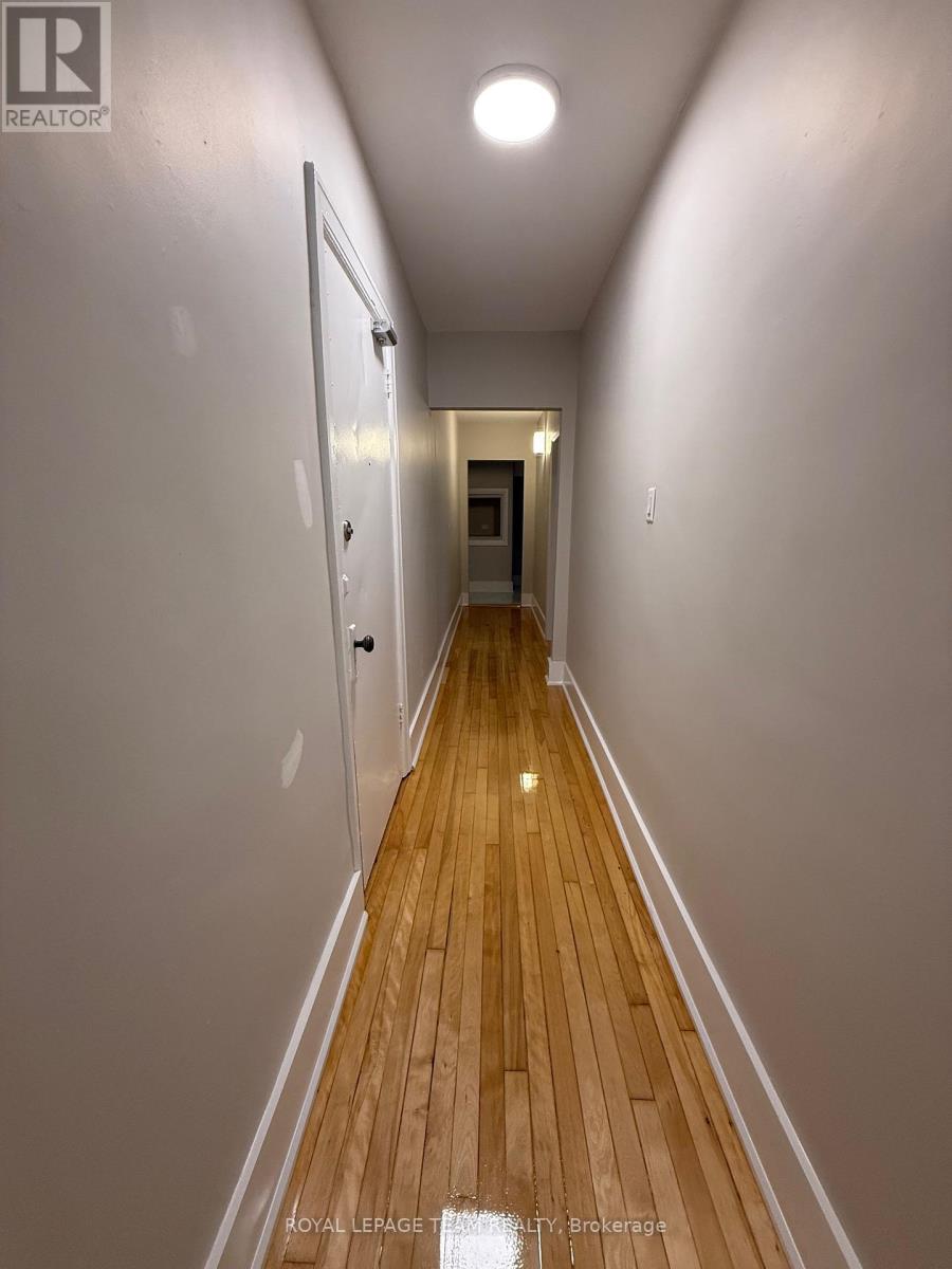 Photo 2 of 2 325 Cooper Street, Ottawa ON