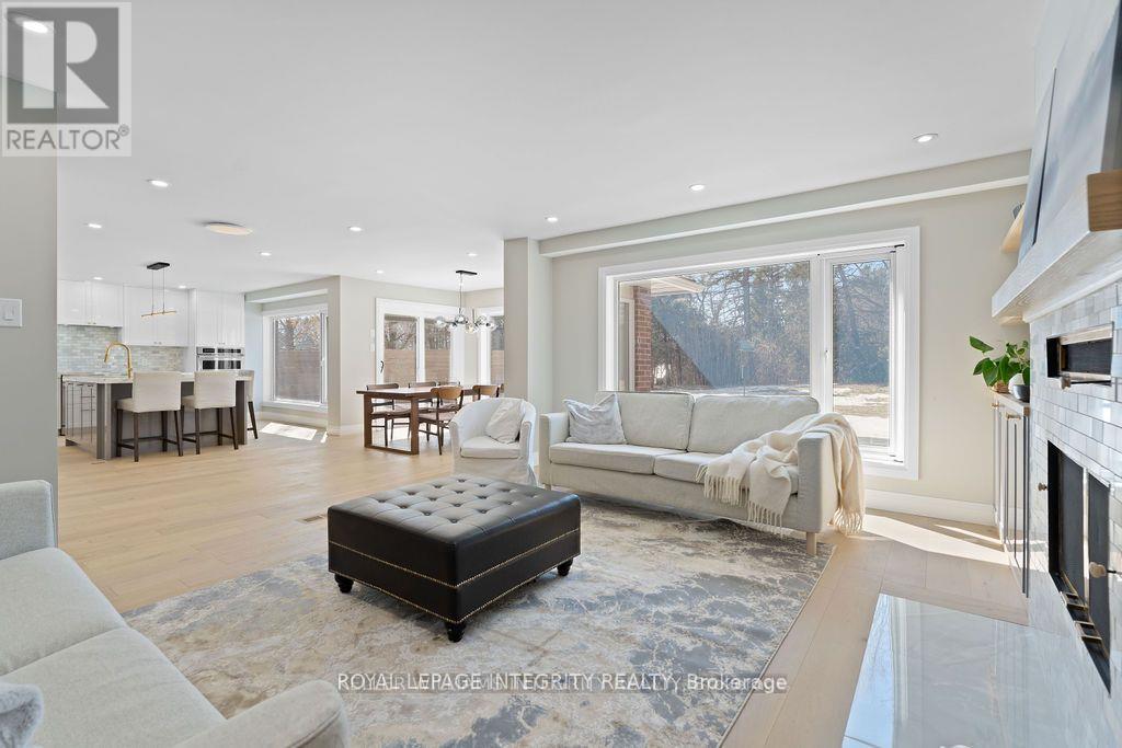 Photo 23 of 3440 Woodroffe Avenue, Ottawa ON