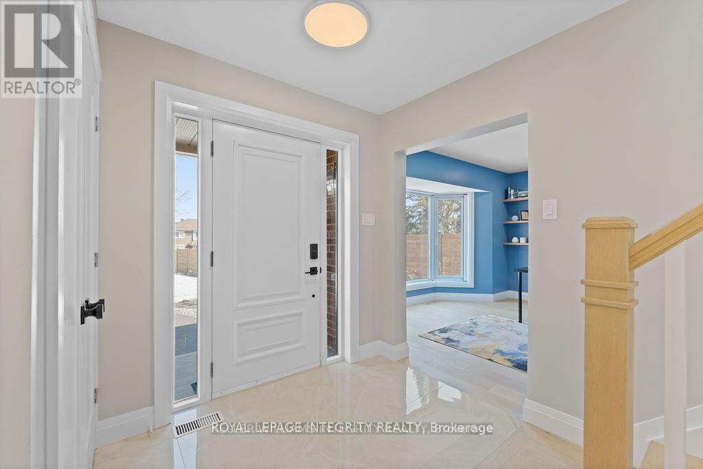 Photo 9 of 3440 Woodroffe Avenue, Ottawa ON