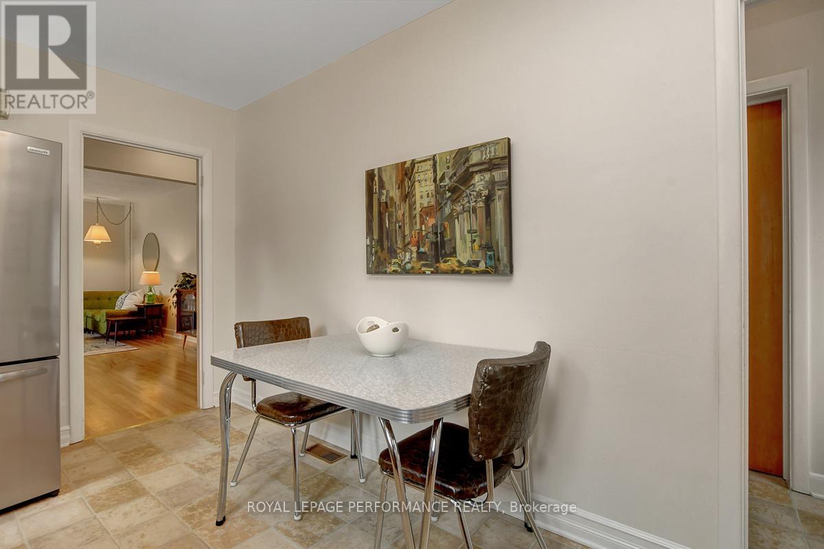 Photo 10 of 617 Gardenvale Road, Ottawa ON
