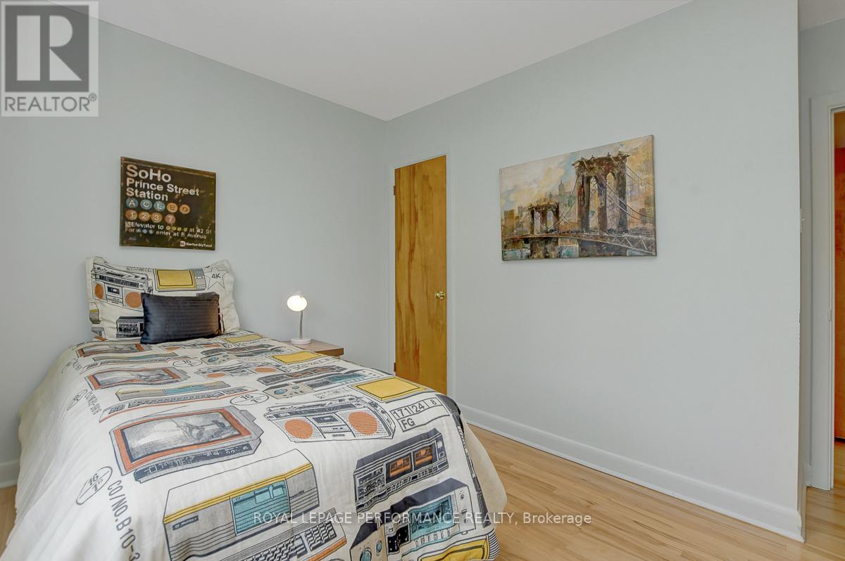 Photo 21 of 617 Gardenvale Road, Ottawa ON