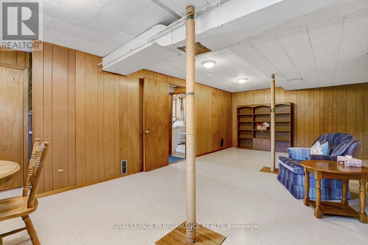 Photo 30 of 617 Gardenvale Road, Ottawa ON