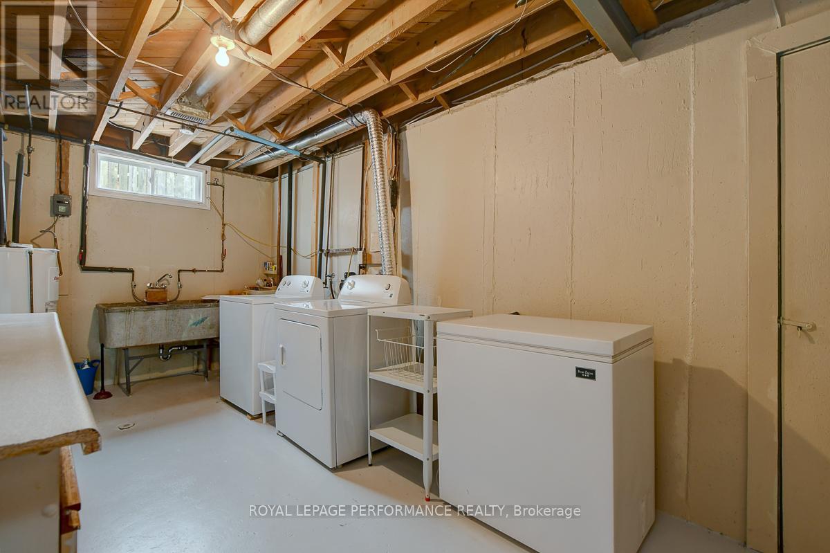 Photo 35 of 617 Gardenvale Road, Ottawa ON