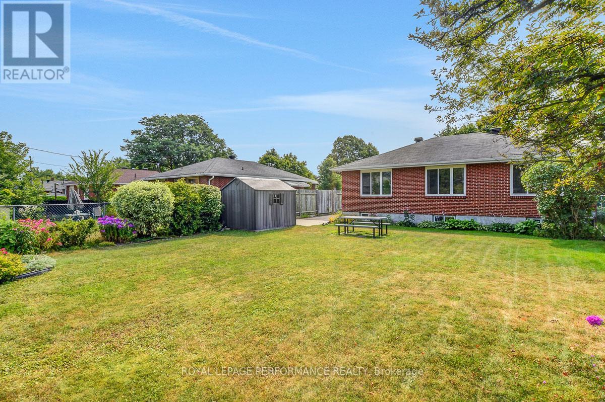 Photo 42 of 617 Gardenvale Road, Ottawa ON