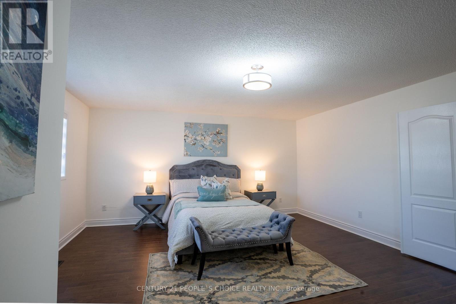 Photo 24 of 111 Brisdale Drive, Brampton ON