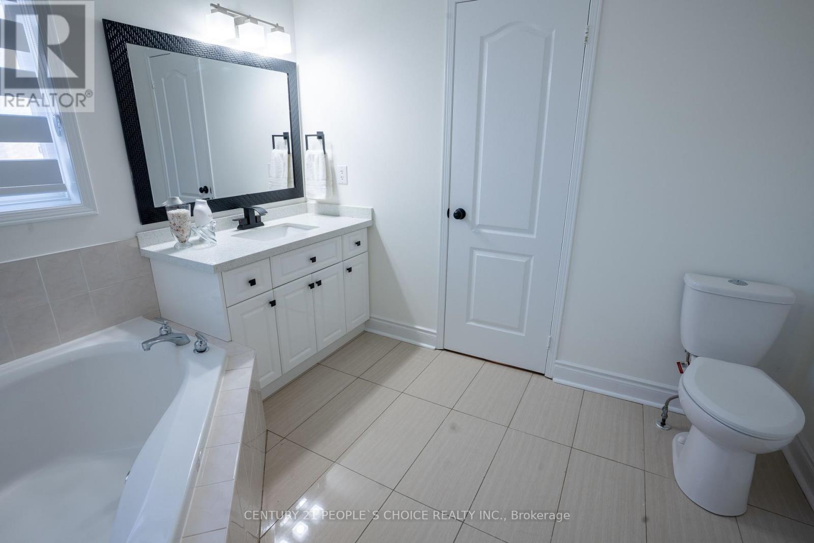 Photo 28 of 111 Brisdale Drive, Brampton ON