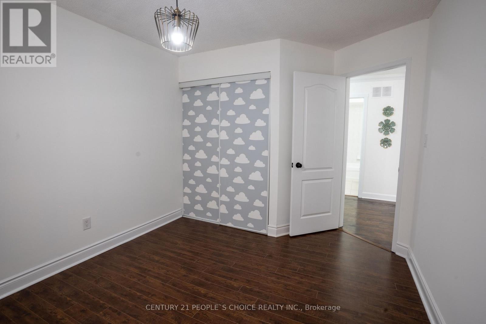 Photo 31 of 111 Brisdale Drive, Brampton ON