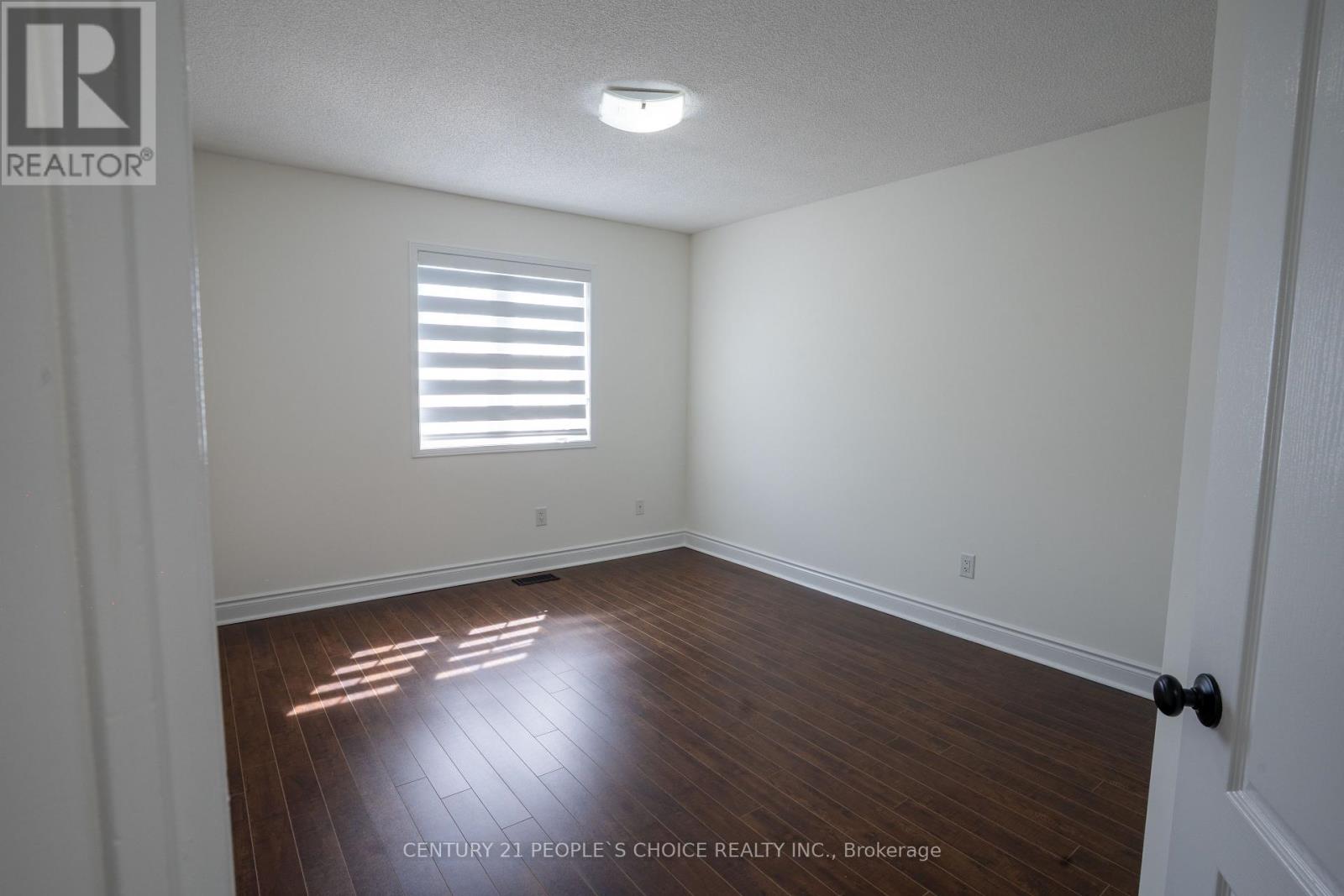 Photo 32 of 111 Brisdale Drive, Brampton ON