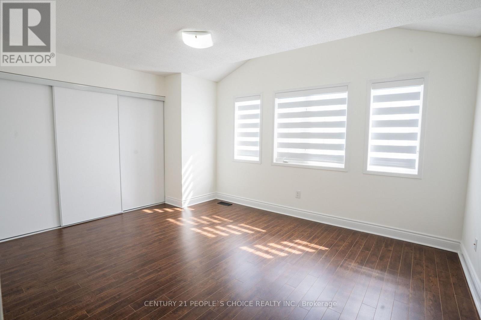 Photo 34 of 111 Brisdale Drive, Brampton ON