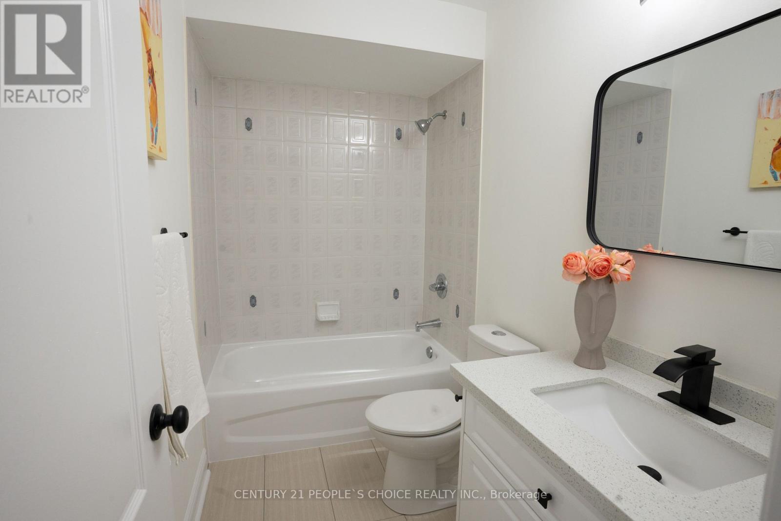 Photo 36 of 111 Brisdale Drive, Brampton ON