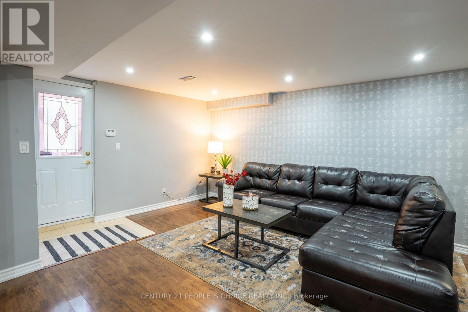 Photo 39 of 111 Brisdale Drive, Brampton ON