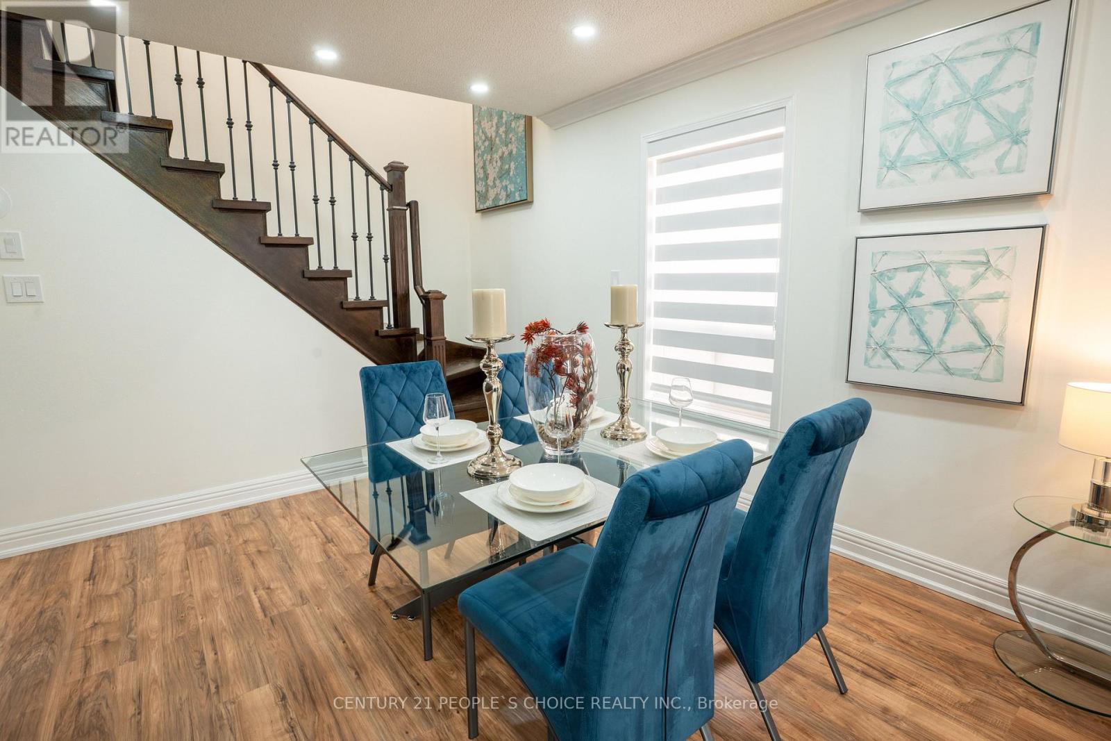 Photo 8 of 111 Brisdale Drive, Brampton ON
