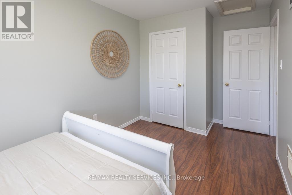Photo 9 of 5279 Palmetto Place, Mississauga ON