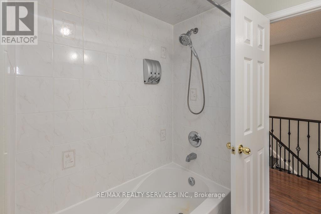 Photo 19 of 5279 Palmetto Place, Mississauga ON