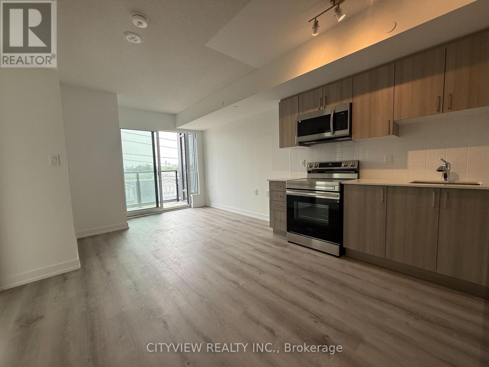 Photo 8 of 413 556 Marlee Avenue, Toronto ON