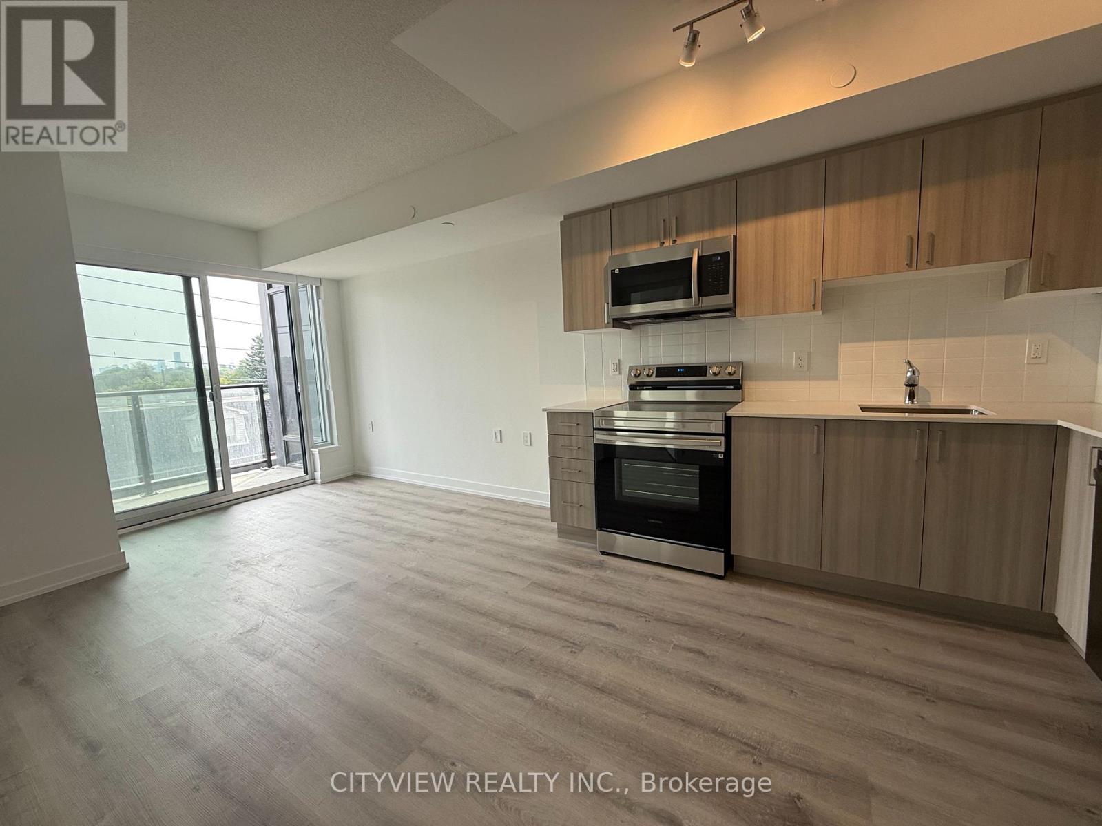Photo 9 of 413 556 Marlee Avenue, Toronto ON