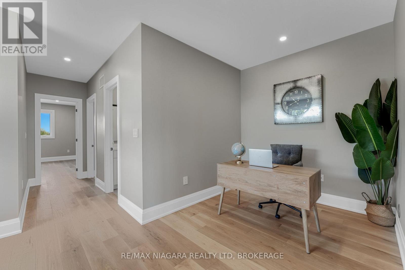 Photo 17 of 6208 Curlin Crescent, Niagara Falls ON