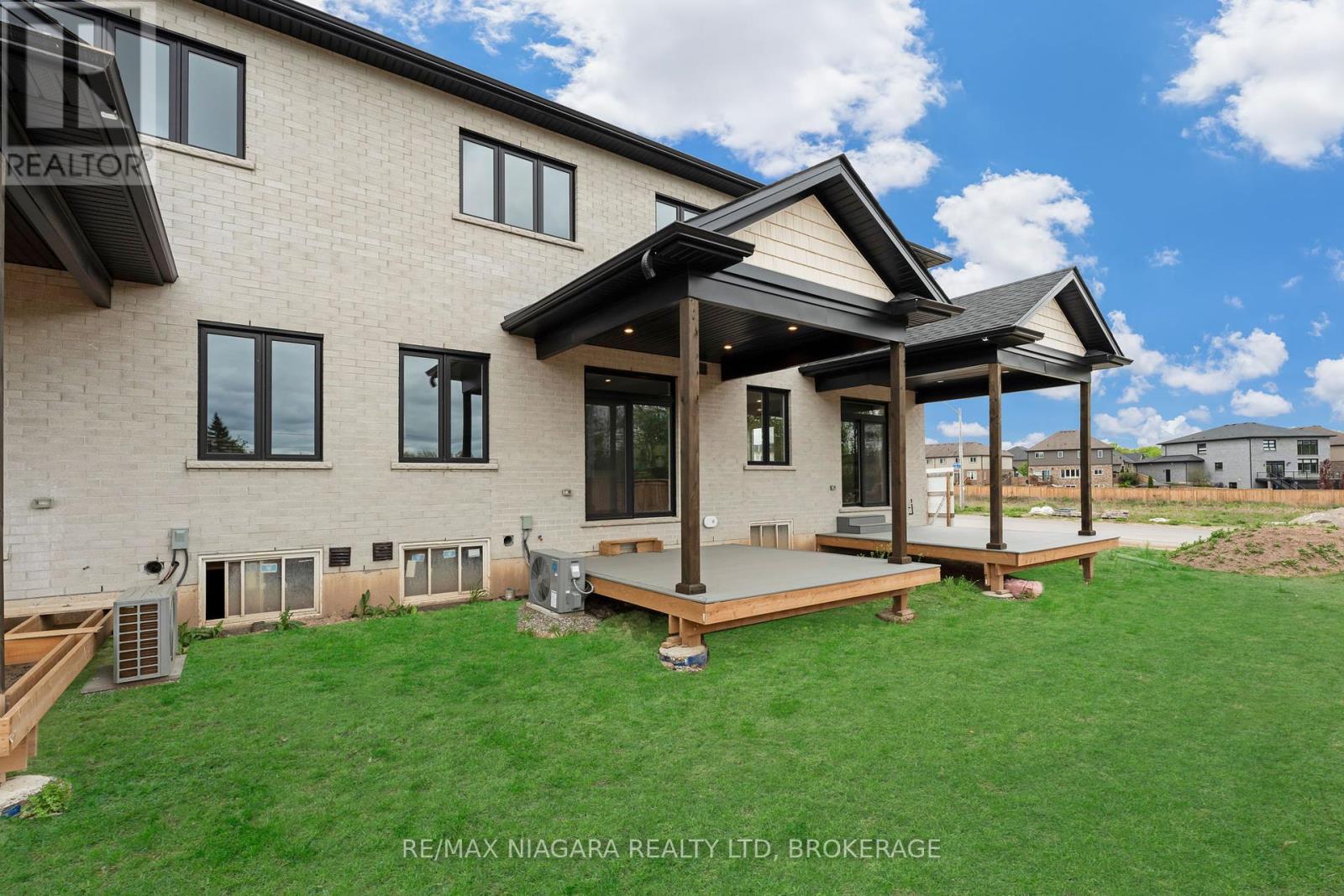 Photo 30 of 6208 Curlin Crescent, Niagara Falls ON