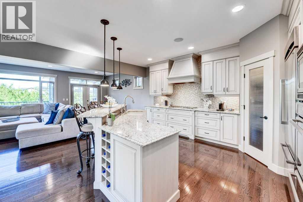 Single Family House for Sale in  Aspen Meadows Green SW Aspen Woods Calgary 