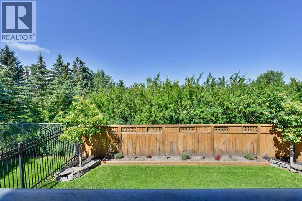 Single Family House for Sale in  Aspen Meadows Green SW Aspen Woods Calgary 