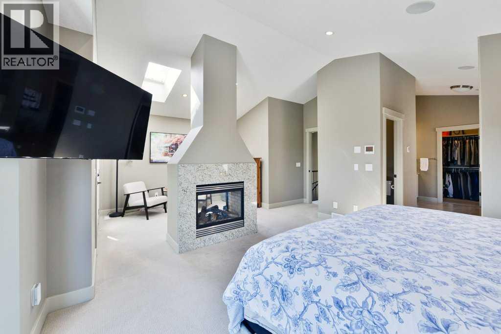 Single Family House for Sale in  Aspen Meadows Green SW Aspen Woods Calgary 