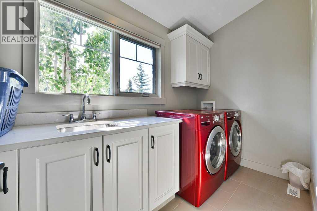 Single Family House for Sale in  Aspen Meadows Green SW Aspen Woods Calgary 