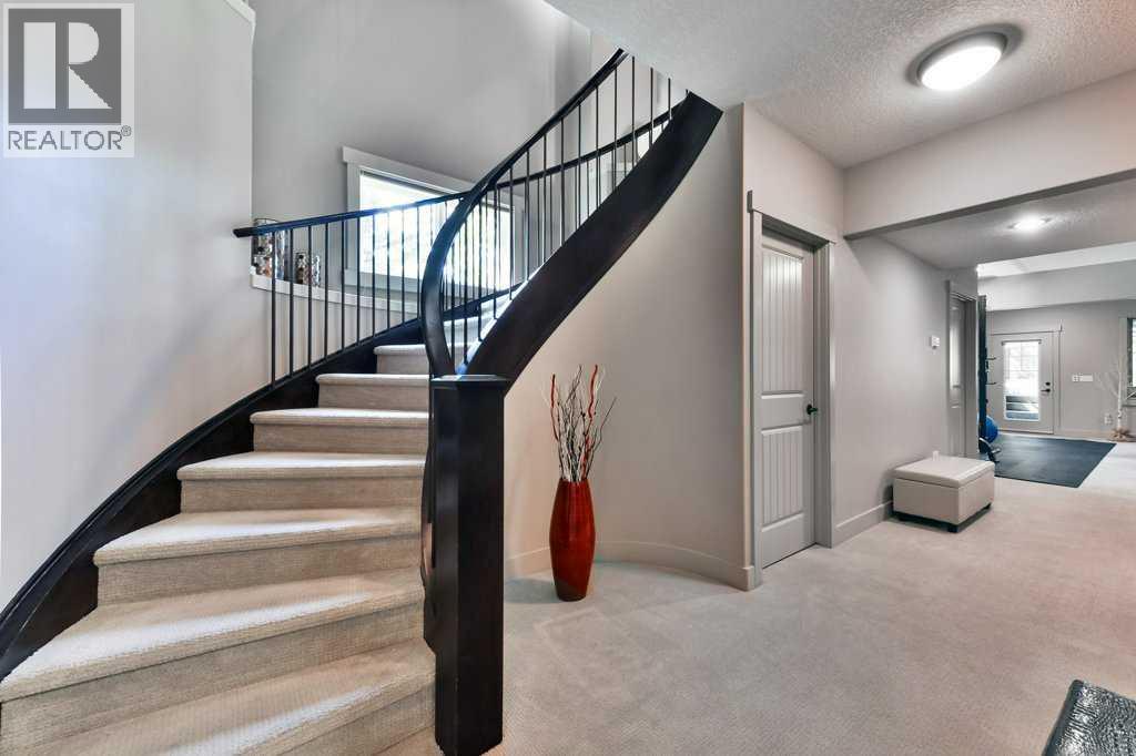 Single Family House for Sale in  Aspen Meadows Green SW Aspen Woods Calgary 