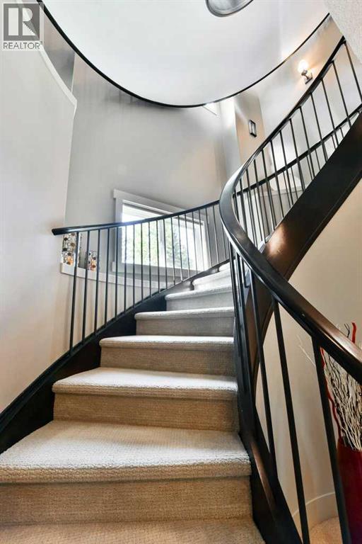 Single Family House for Sale in  Aspen Meadows Green SW Aspen Woods Calgary 
