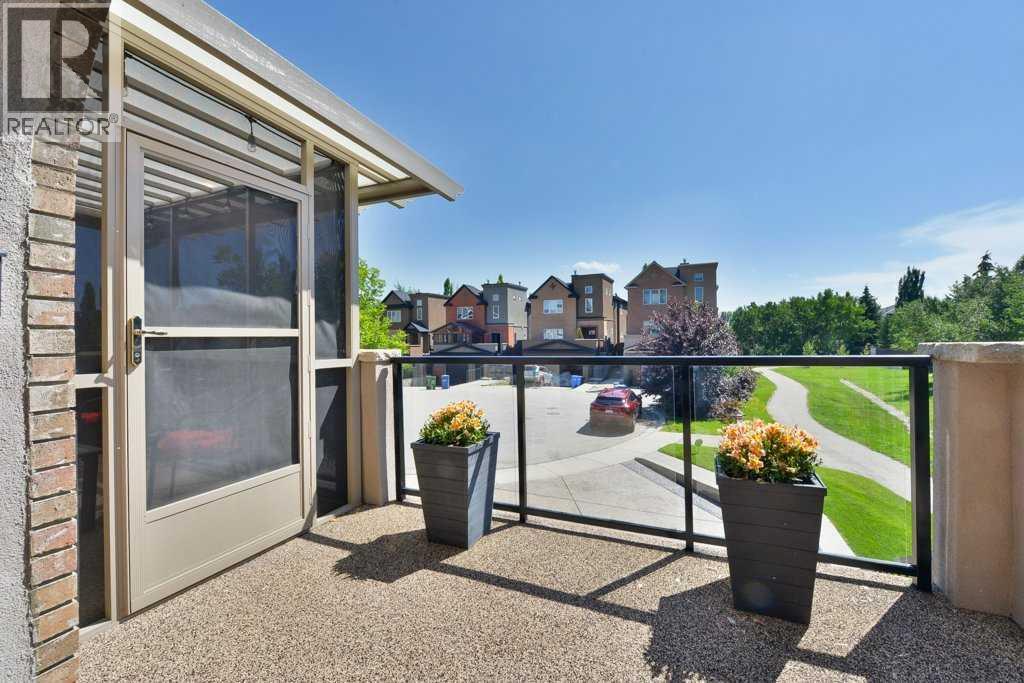 Single Family House for Sale in  Aspen Meadows Green SW Aspen Woods Calgary 