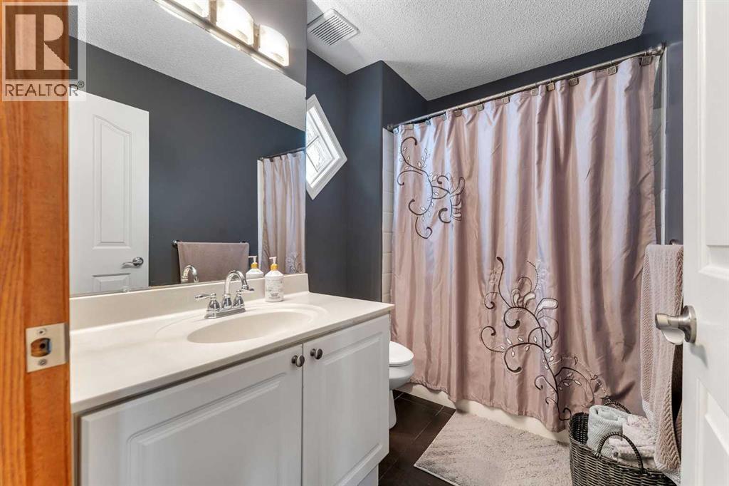 Single Family House for Sale in  Hidden Valley Manor NW Hidden Valley Calgary 