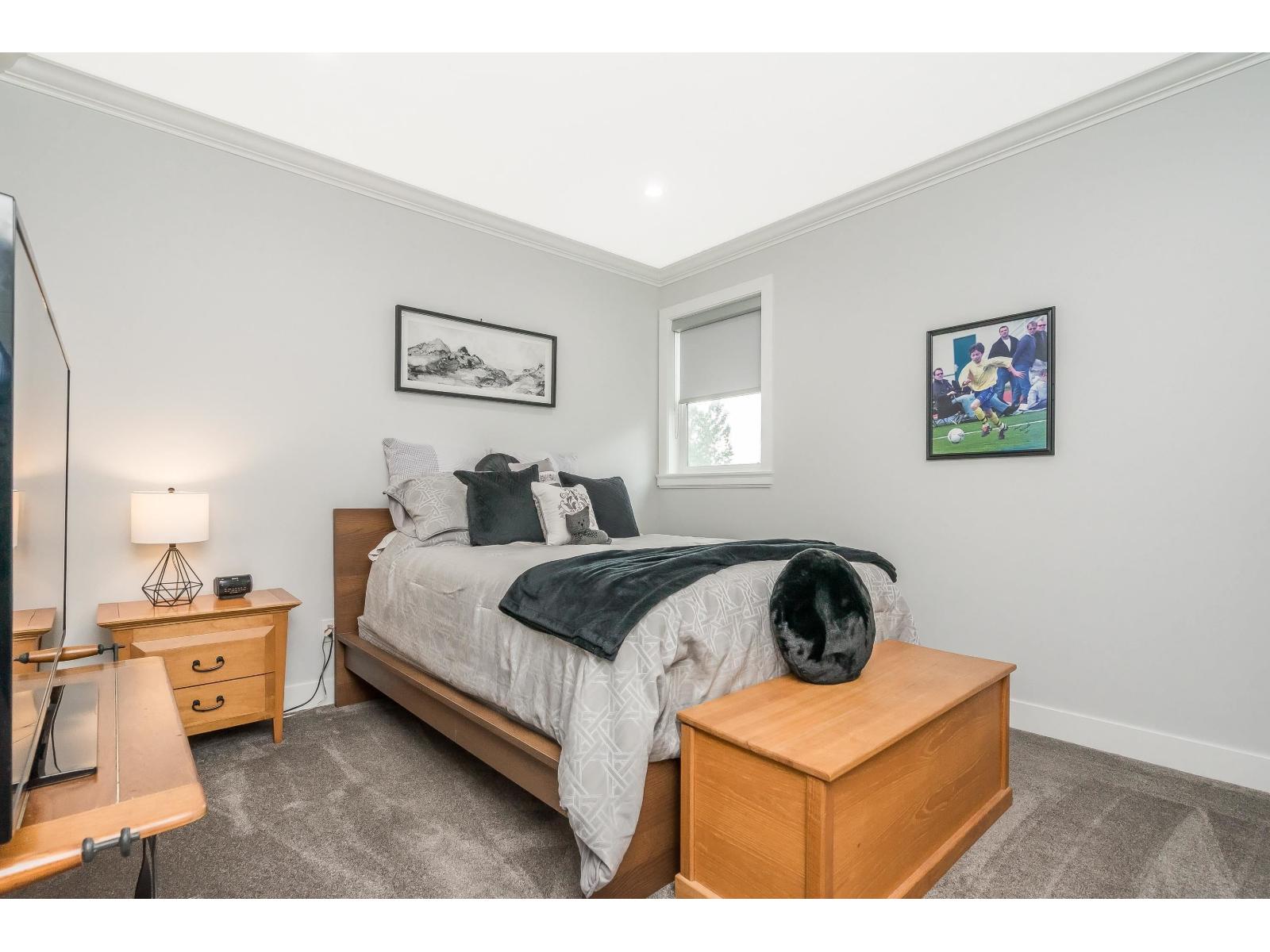 Photo 32 of 2 22963 Fraser Highway, Langley BC
