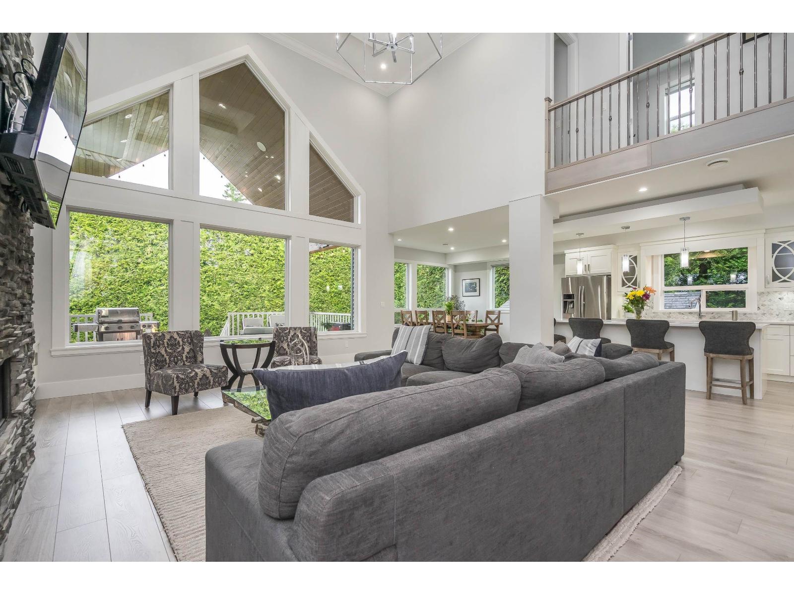 Photo 9 of 2 22963 Fraser Highway, Langley BC