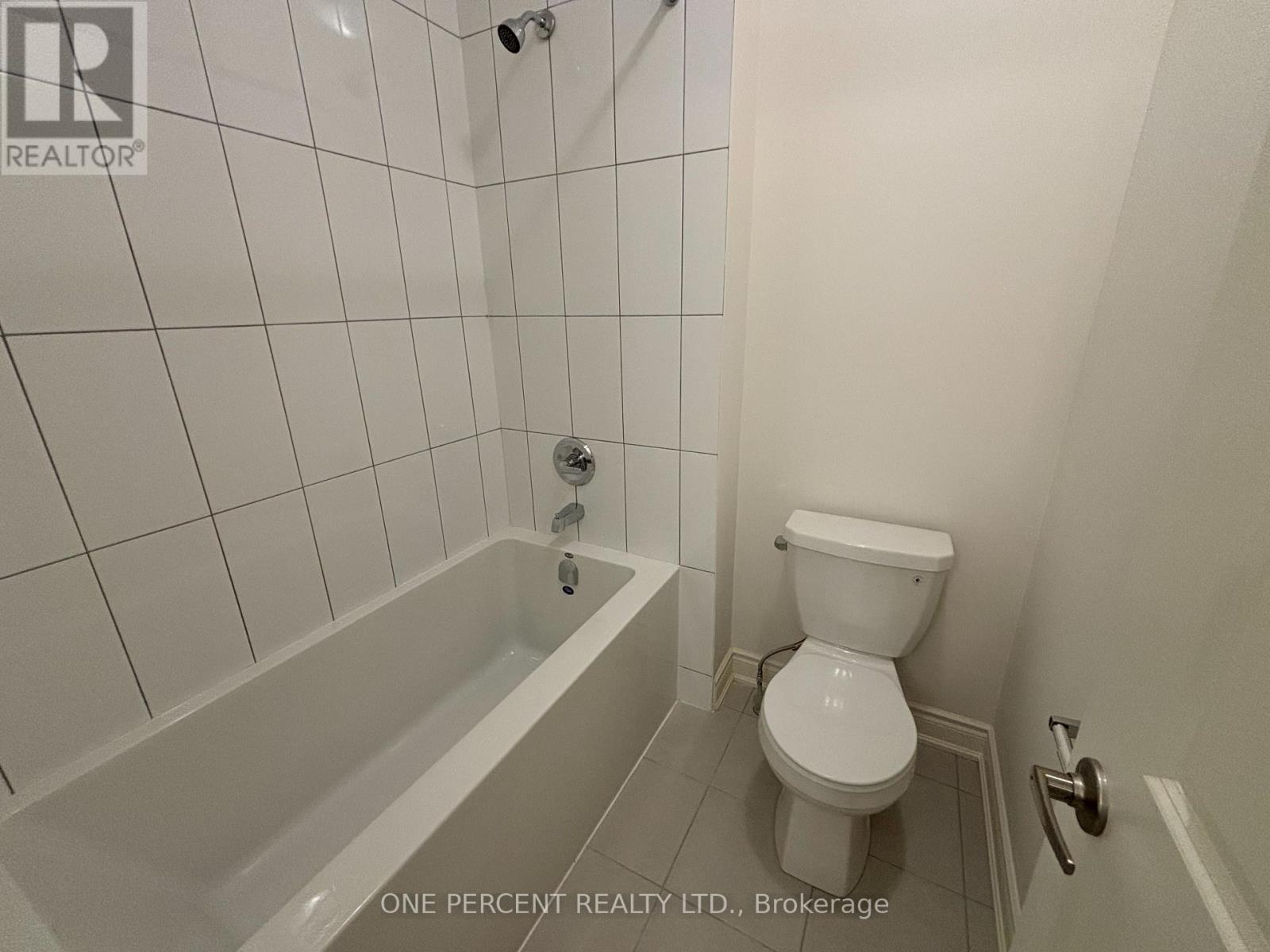 Photo 17 of 47 Bloomfield Crescent, Cambridge ON